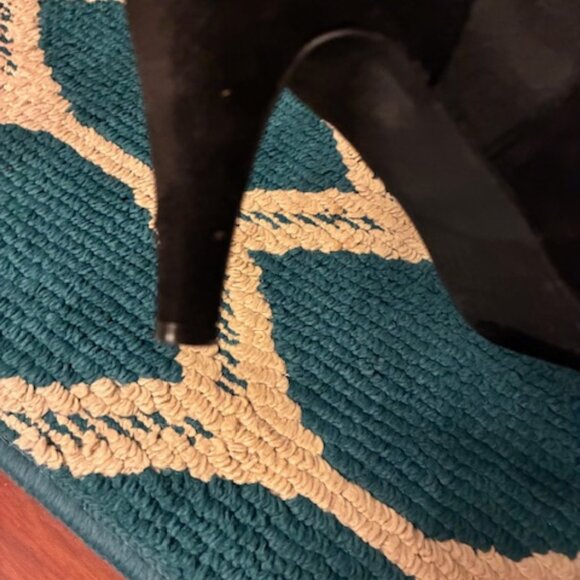 Nine West Women's Cameo3Y Black Faux Suede 3.5" heel Booties Dressy Size 11 - Picture 14 of 14